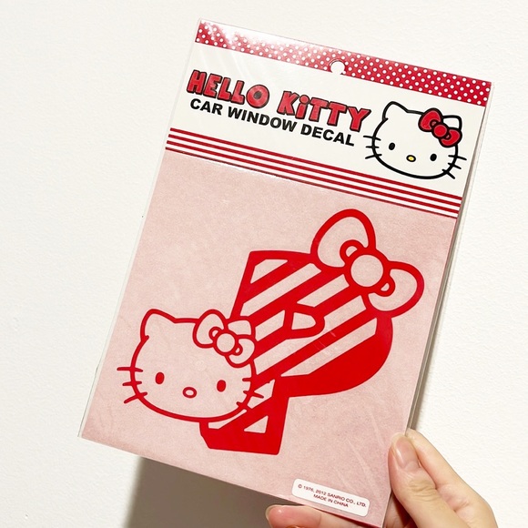 Hello Kitty Letter “P” Car Window Decal - Picture 1 of 9